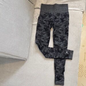Gymshark Black and Gray Camo Leggings